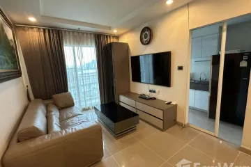 2 Bedroom Condo for rent in Huai Khwang, Bangkok