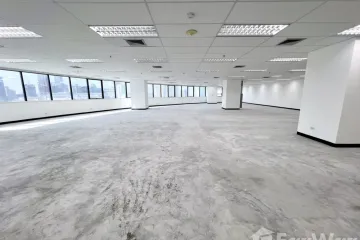 Office for rent in Ital Thai Tower, Bang Kapi, Bangkok near MRT Phetchaburi
