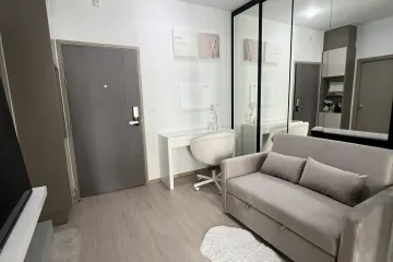 1 Bedroom Condo for rent in Huai Khwang, Bangkok near MRT Phra Ram 9