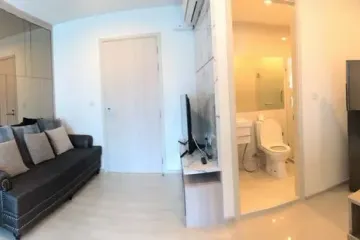 1 Bedroom Condo for rent in Bang Kapi, Bangkok near MRT Phetchaburi
