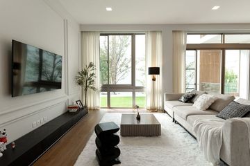 3 Bedroom Condo for rent in Saphan Sung, Bangkok