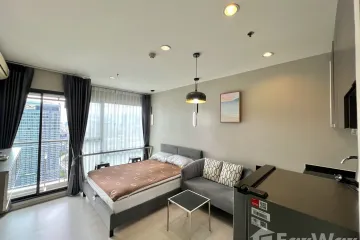 Condo for rent in Rhythm Asoke, Makkasan, Bangkok near MRT Phra Ram 9