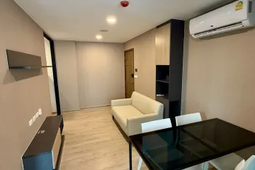 1 Bedroom Condo for rent in Wat Phraya Krai, Bangkok
