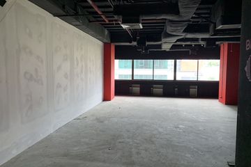 Office for rent in Khlong Toei Nuea, Bangkok near MRT Phetchaburi