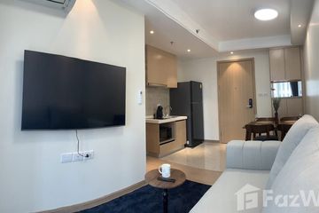 1 Bedroom Condo for rent in Regal Condo Sathorn - Naradhiwas, Thung Maha Mek, Bangkok