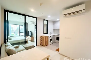 1 Bedroom Condo for rent in Bang Kapi, Bangkok near MRT Phetchaburi