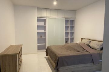 3 Bedroom Condo for rent in Hua Mak, Bangkok near MRT Si Kritha