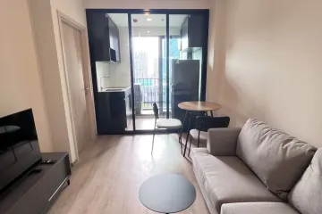 1 Bedroom Condo for rent in Huai Khwang, Bangkok near MRT Phra Ram 9