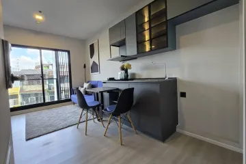 1 Bedroom Condo for rent in Bang Wa, Bangkok near MRT Phetkasem 48