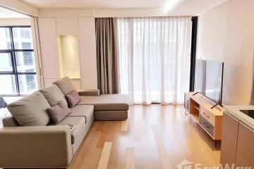 1 Bedroom Condo for rent in Khlong Tan Nuea, Bangkok near BTS Ekkamai