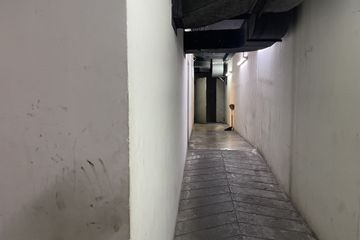 Commercial for rent in Khlong Tan Nuea, Bangkok