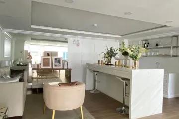 1 Bedroom Condo for rent in Din Daeng, Bangkok