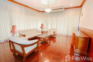 2 Bedroom Condo for rent in Khlong Toei Nuea, Bangkok near MRT Sukhumvit