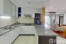 2 Bedroom Condo for rent in The Grand Sethiwan Sukhumvit 24, Khlong Tan, Bangkok near BTS Phrom Phong