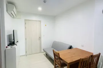 2 Bedroom Condo for rent in Bang Kapi, Bangkok near MRT Phetchaburi