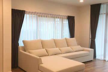 3 Bedroom Townhouse for rent in Hua Mak, Bangkok