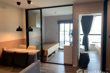 2 Bedroom Condo for rent in Sam Sen Nok, Bangkok
