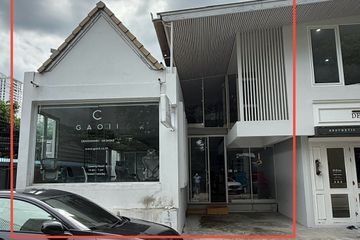 Office for rent in Khlong Tan Nuea, Bangkok