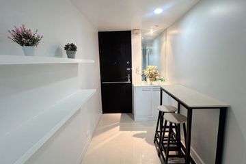 1 Bedroom Condo for rent in 15 Suite, Khlong Toei Nuea, Bangkok near Airport Rail Link Makkasan