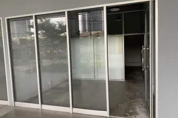 1 Bedroom Commercial for rent in Bang Yi Khan, Bangkok near MRT Bang Yi Khan