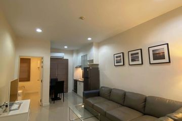 1 Bedroom Condo for rent in Sam Sen Nok, Bangkok