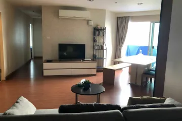 3 Bedroom Condo for rent in Huai Khwang, Bangkok near MRT Phra Ram 9