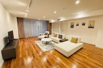 4 Bedroom Apartment for rent in Phra Khanong Nuea, Bangkok near BTS Ekkamai