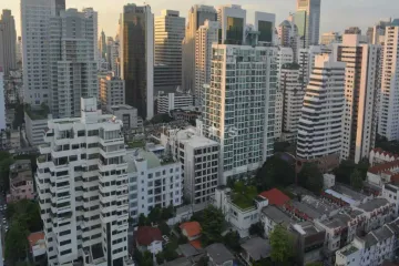 3 Bedroom Condo for rent in Khlong Toei Nuea, Bangkok near MRT Sukhumvit