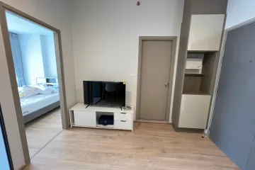 1 Bedroom Condo for rent in Huai Khwang, Bangkok near MRT Phra Ram 9