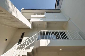 4 Bedroom House for rent in Khlong Tan Nuea, Bangkok