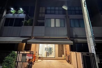 3 Bedroom Townhouse for rent in Saphan Sung, Bangkok
