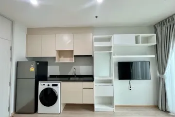 1 Bedroom Condo for rent in Huai Khwang, Bangkok near MRT Thailand Cultural Centre