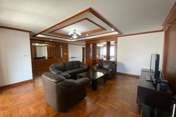 3 Bedroom Apartment for rent in Khlong Tan Nuea, Bangkok