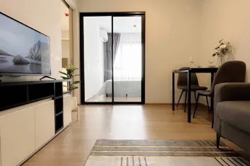 1 Bedroom Condo for rent in Bang Yi Khan, Bangkok near MRT Bang Yi Khan