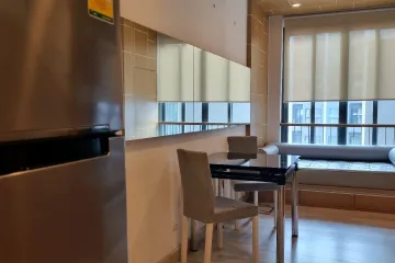 1 Bedroom Condo for rent in Huai Khwang, Bangkok near MRT Phra Ram 9