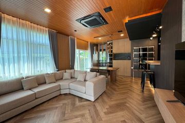 4 Bedroom House for rent in Dokmai, Bangkok