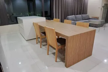 3 Bedroom Condo for rent in Thung Maha Mek, Bangkok near MRT Khlong Toei