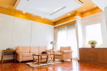 2 Bedroom Apartment for rent in Khlong Toei Nuea, Bangkok near Airport Rail Link Makkasan