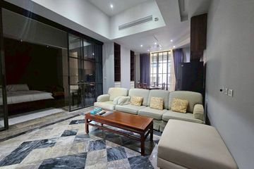 1 Bedroom Condo for rent in Acadamia Grand Tower, Khlong Tan Nuea, Bangkok near BTS Phrom Phong