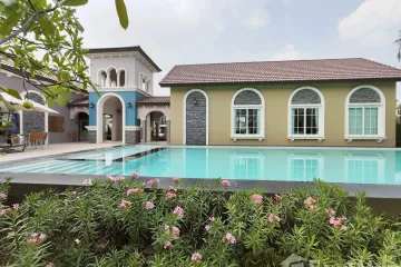 3 Bedroom Townhouse for rent in Prachathipat, Pathum Thani