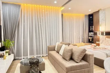1 Bedroom Condo for sale in Arom Wongamat, Na Kluea, Chonburi