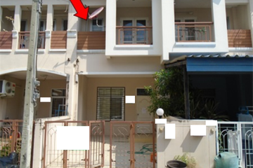 3 Bedroom Townhouse for sale in Dokmai, Bangkok