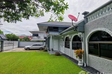 6 Bedroom House for sale in Saphan Sung, Bangkok