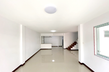 3 Bedroom Townhouse for sale in Phe, Rayong