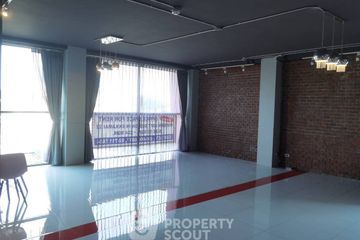 1 Bedroom Apartment for rent in Oriental Towers, Khlong Tan Nuea, Bangkok near BTS Thong Lo