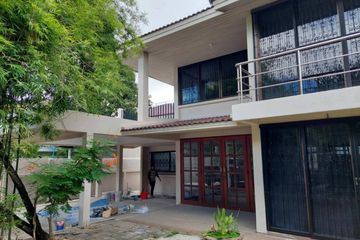3 Bedroom House for rent in Hua Mak, Bangkok near MRT Lam Sali