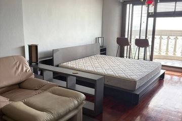 1 Bedroom Condo for rent in Silom, Bangkok near BTS Saphan Taksin