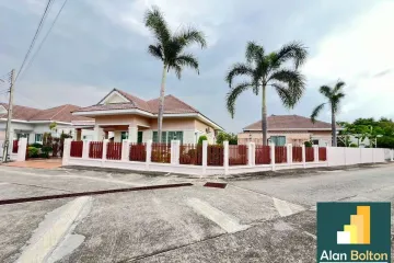 3 Bedroom House for sale in Nong Pla Lai, Chonburi