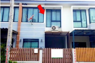 3 Bedroom Townhouse for sale in Surasak, Chonburi