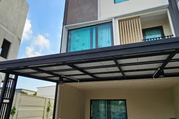 2 Bedroom Townhouse for rent in Bang Kaeo, Samut Prakan